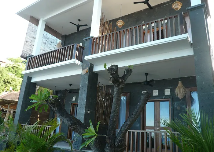 Vienna Guest house 3*